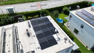 9kWp Aufdachleistung, 14kWh Stromspeicher, Abbau thermische Solaranlage und Umbau Warmwasseranlage